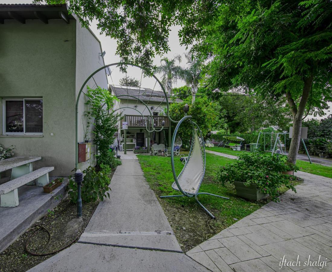 Nuriel Fruit & Guest House She'ar Yashuv Exterior photo