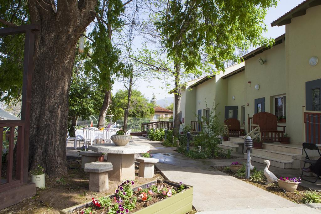 Nuriel Fruit & Guest House She'ar Yashuv Exterior photo