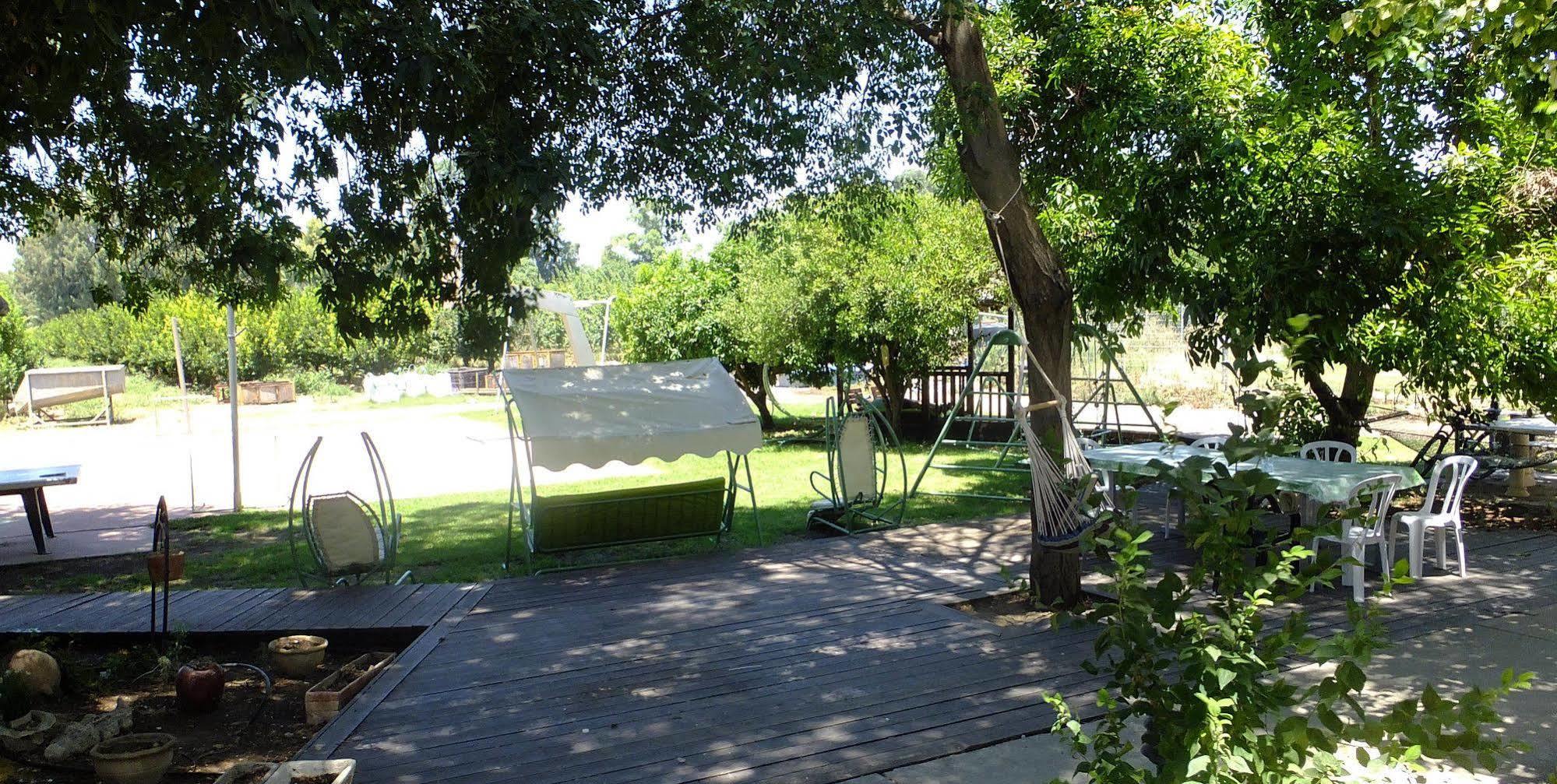 Nuriel Fruit & Guest House She'ar Yashuv Exterior photo